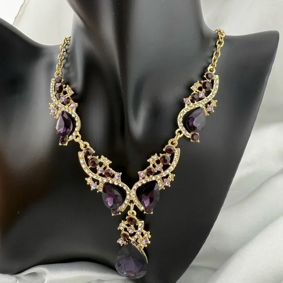 Queen Victoria luxury adjustable crystal and Gold and Purple Necklace - Picture 10 of 11